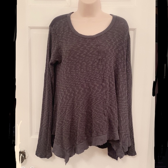Anthropologie left of center dark gray long sleeve - Picture 3 of 9